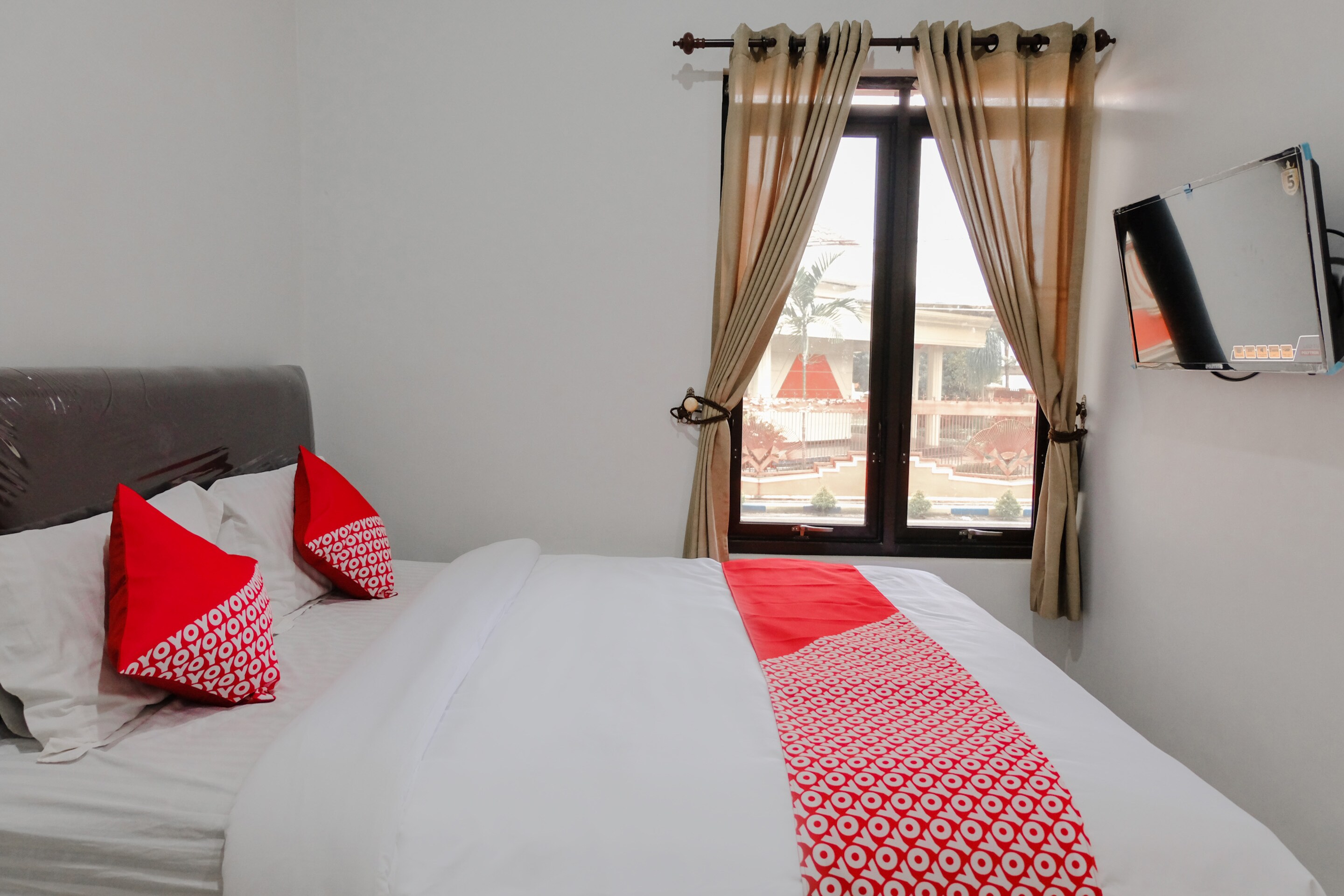 Hotel O Embun Pagi Syariah Residence - Tap to explore photos