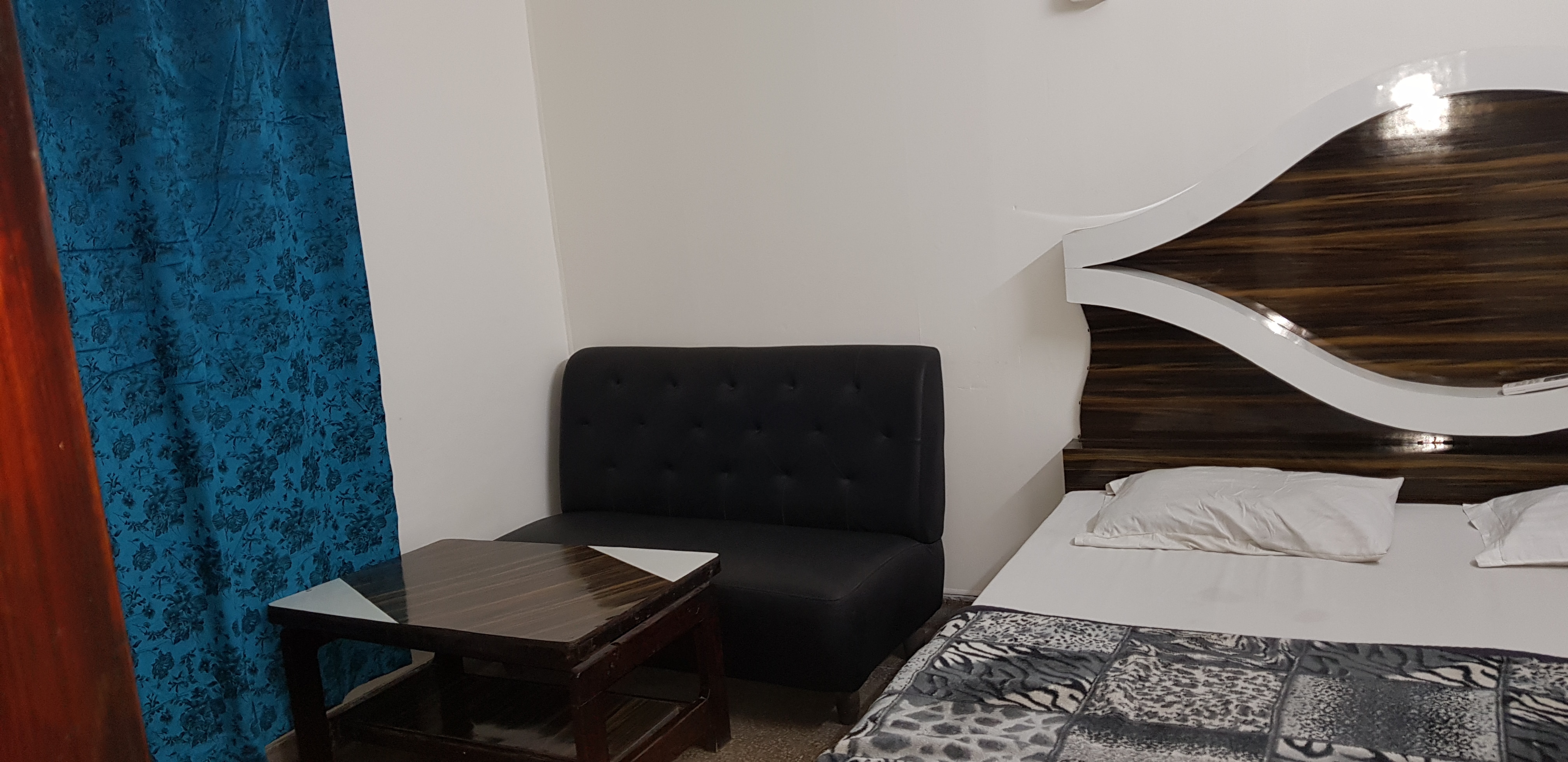 HOTEL SAMRAT - Tap to explore photos