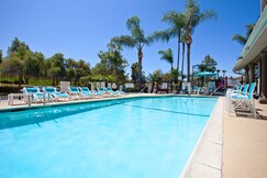 Holiday Inn Express Hotel & Suites San Diego-Escondido