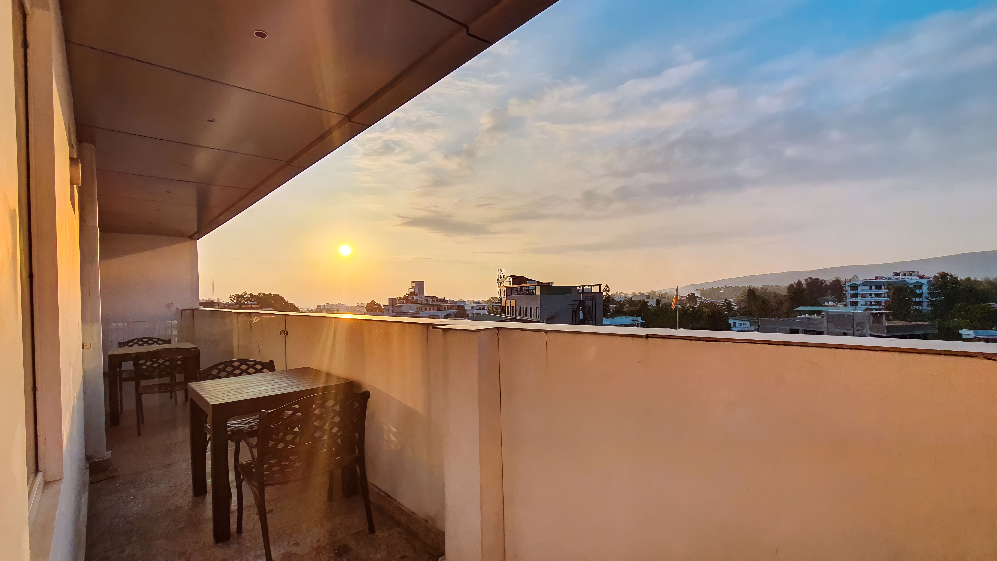 Hotel Aura Rooms - Tap to explore photos