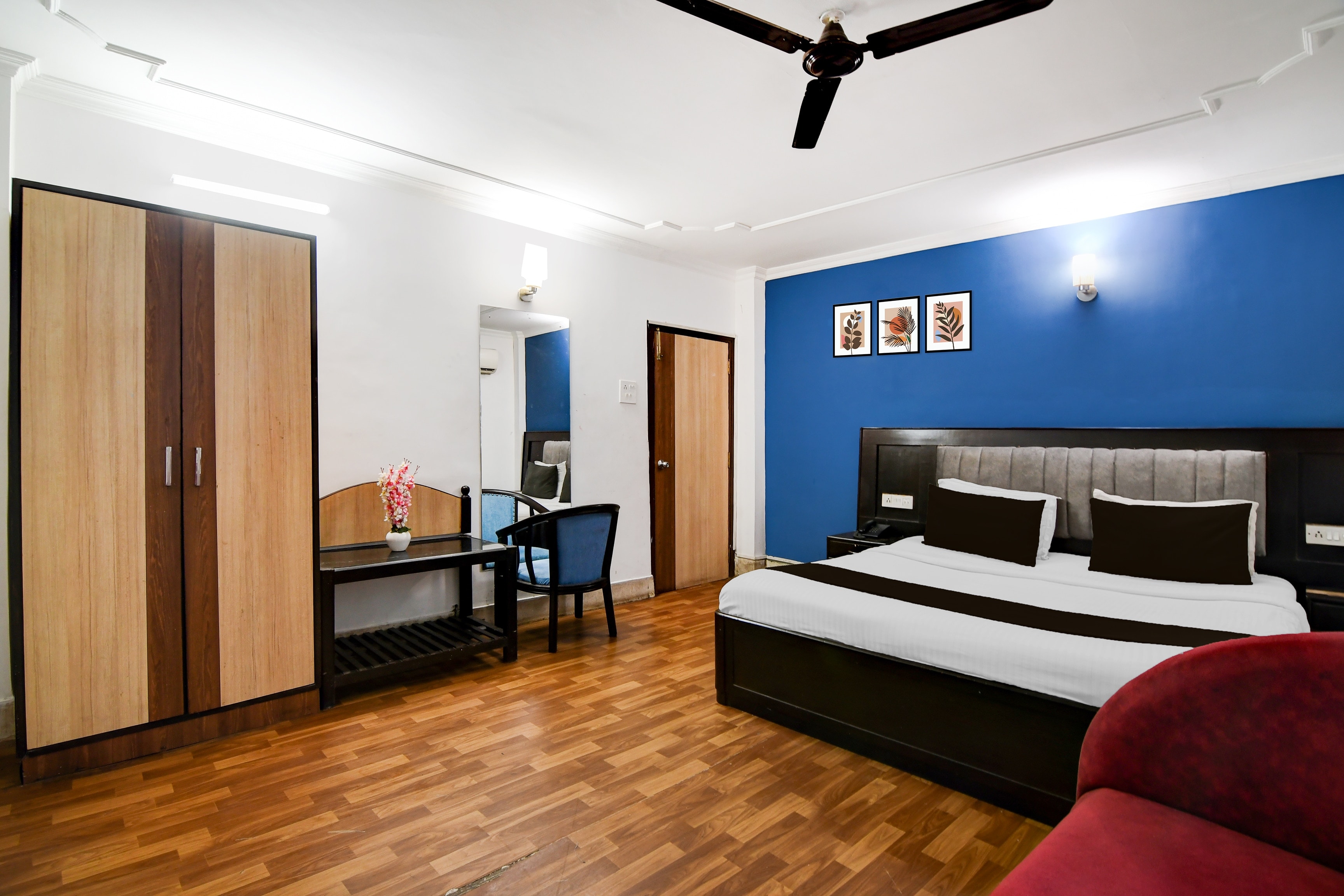 Hotel O Gulshan Inn - Tap to explore photos
