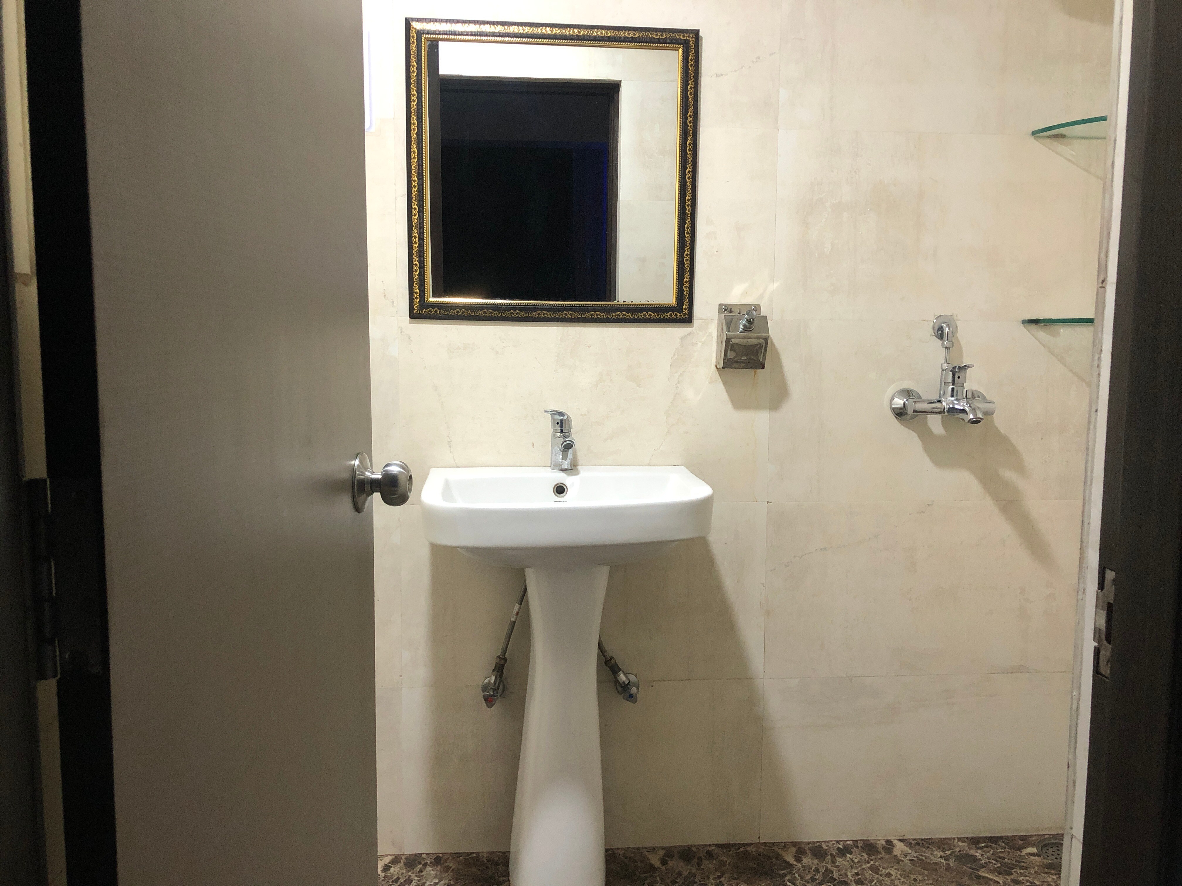 Red Inn Gurgaon | Rooms & Restaurant - Tap to explore photos