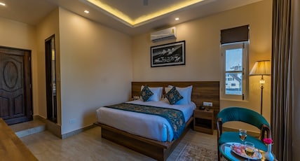 HOTEL FIRDOUS BY SOLAIRE Room Type - Premium Room HOTEL FIRDOUS BY SOLAIRE Room Type - Premium Room
