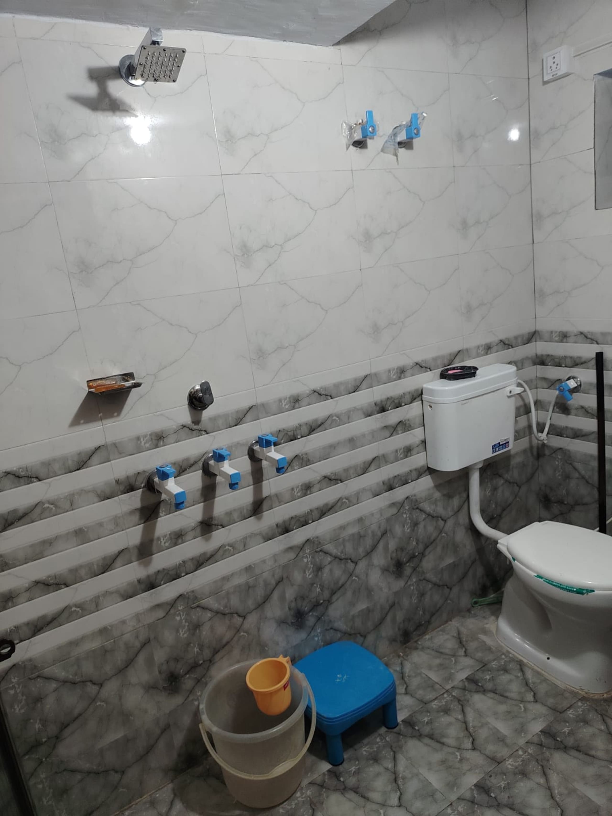 Geeta home stay - Tap to explore photos