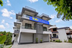 FabHotel Casa Mandrem