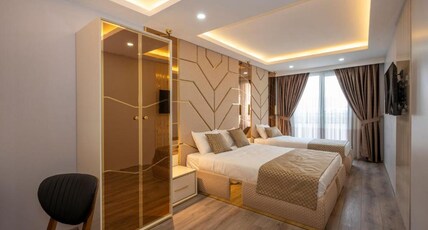 Zazzoni Airport Hotel Room Type - Deluxe Triple Room Zazzoni Airport Hotel Room Type - Deluxe Triple Room