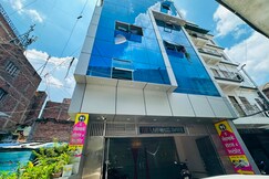 THE LANDMARK HOTE