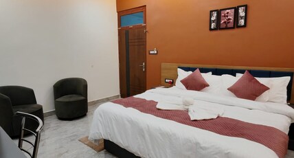 Phir Aana Room Type - Deluxe Spacious AC Room
