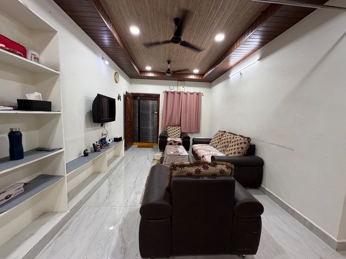 Casa Serena : Calm Retreat in Secunderabad - Tap to explore photos