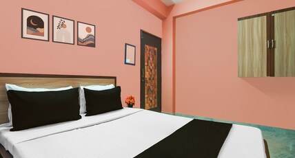 Super Hotel O Shalimar Railway Junction Howrah Room Type - Deluxe with Balcony