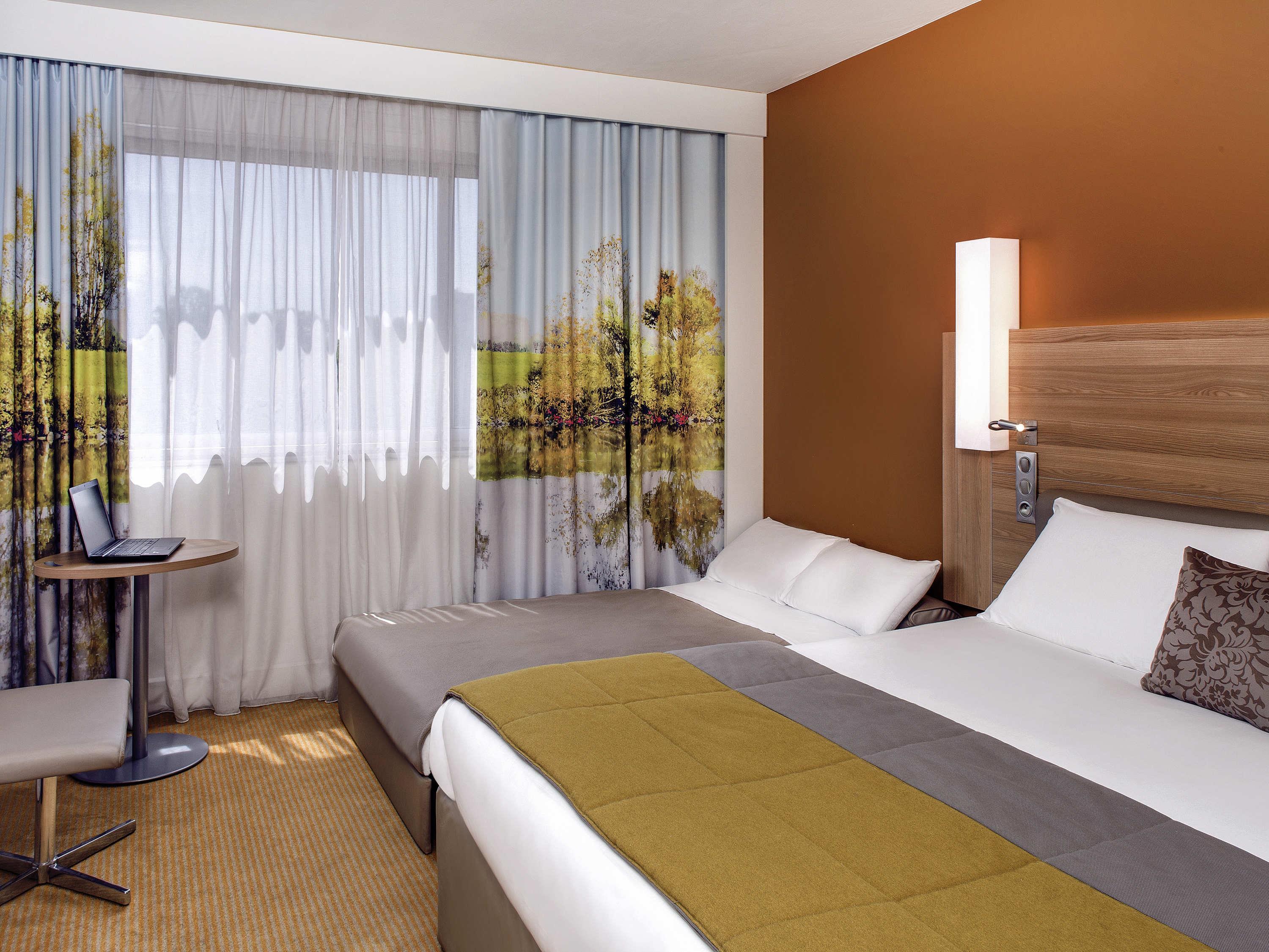 Mercure Macon Bord de Saone Hotel - Tap to explore photos