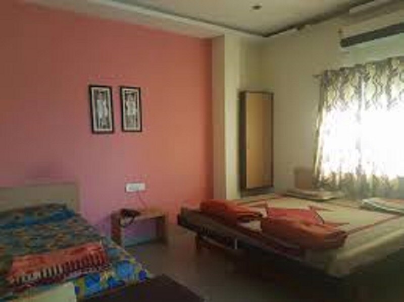 Heera Guest House - Tap to explore photos