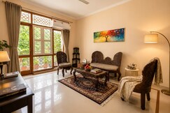 Taj Vista by Red Olive|3BHK|4kmTaj Mahal|Agra