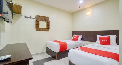 OYO 89960 Manjung Inn Hotel Room Type - Standard Twin