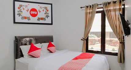 Hotel O Embun Pagi Syariah Residence Room Type - Indonesia Deluxe Double