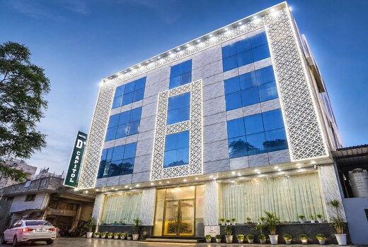 Hotel D' Capitol - Delhi Airport