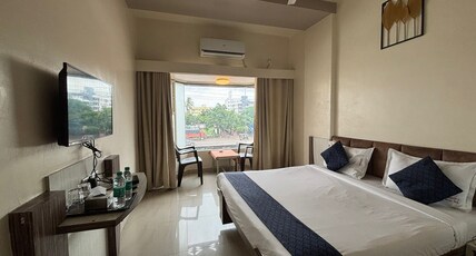 Hotel Jayshree Executive  Room Type - Deluxe AC room