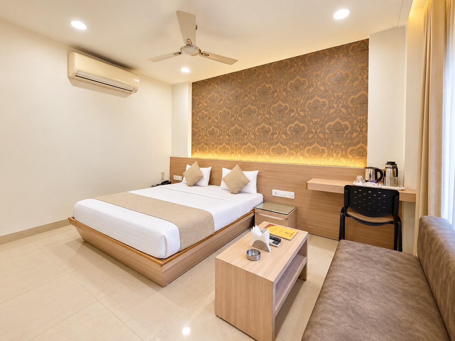Hotel Alankar Palace (MP Nagar - Bhopal) - Tap to explore photos