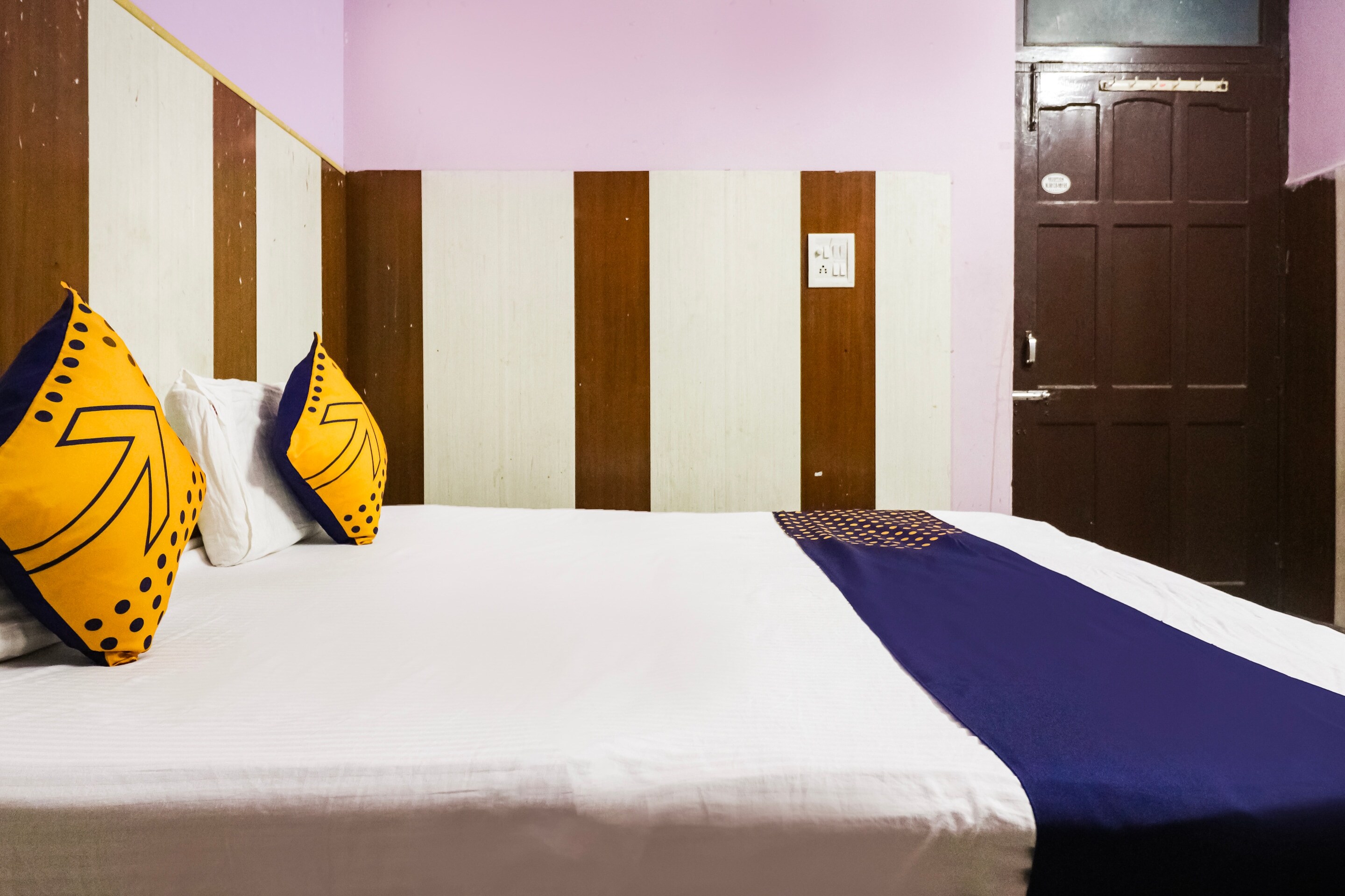 SPOT ON 67868 Hotel Gourav Regency - Tap to explore photos