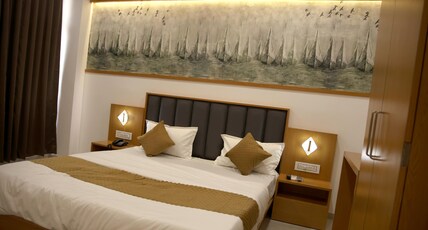 Hotel The Grand Shiva Room Type - Deluxe Double Bed With Balcony