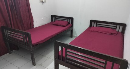 Gandhi Ganga Guest House Room Type - Double bed with private bathroom