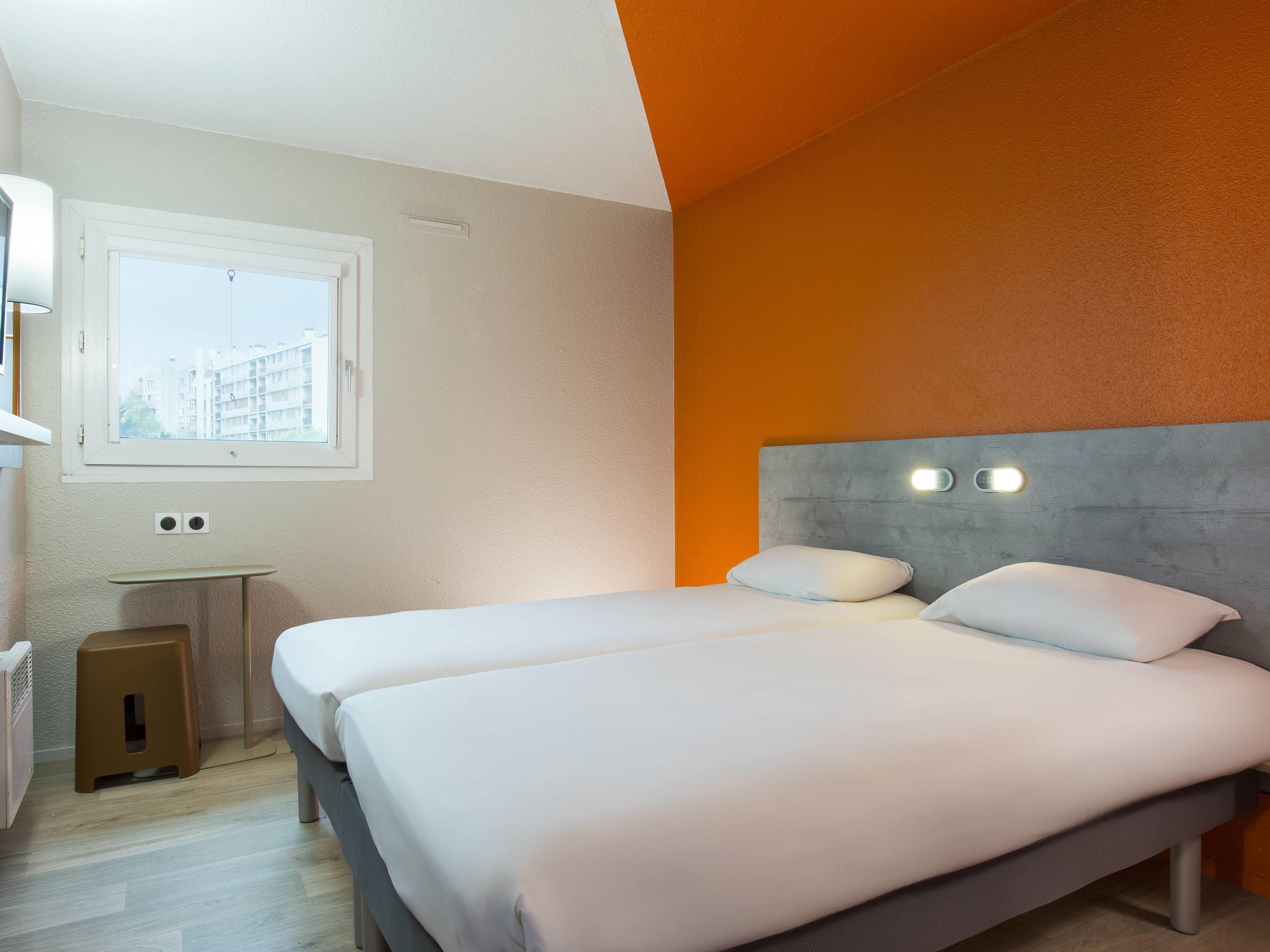 Ibis Budget Fresnes - Tap to explore photos