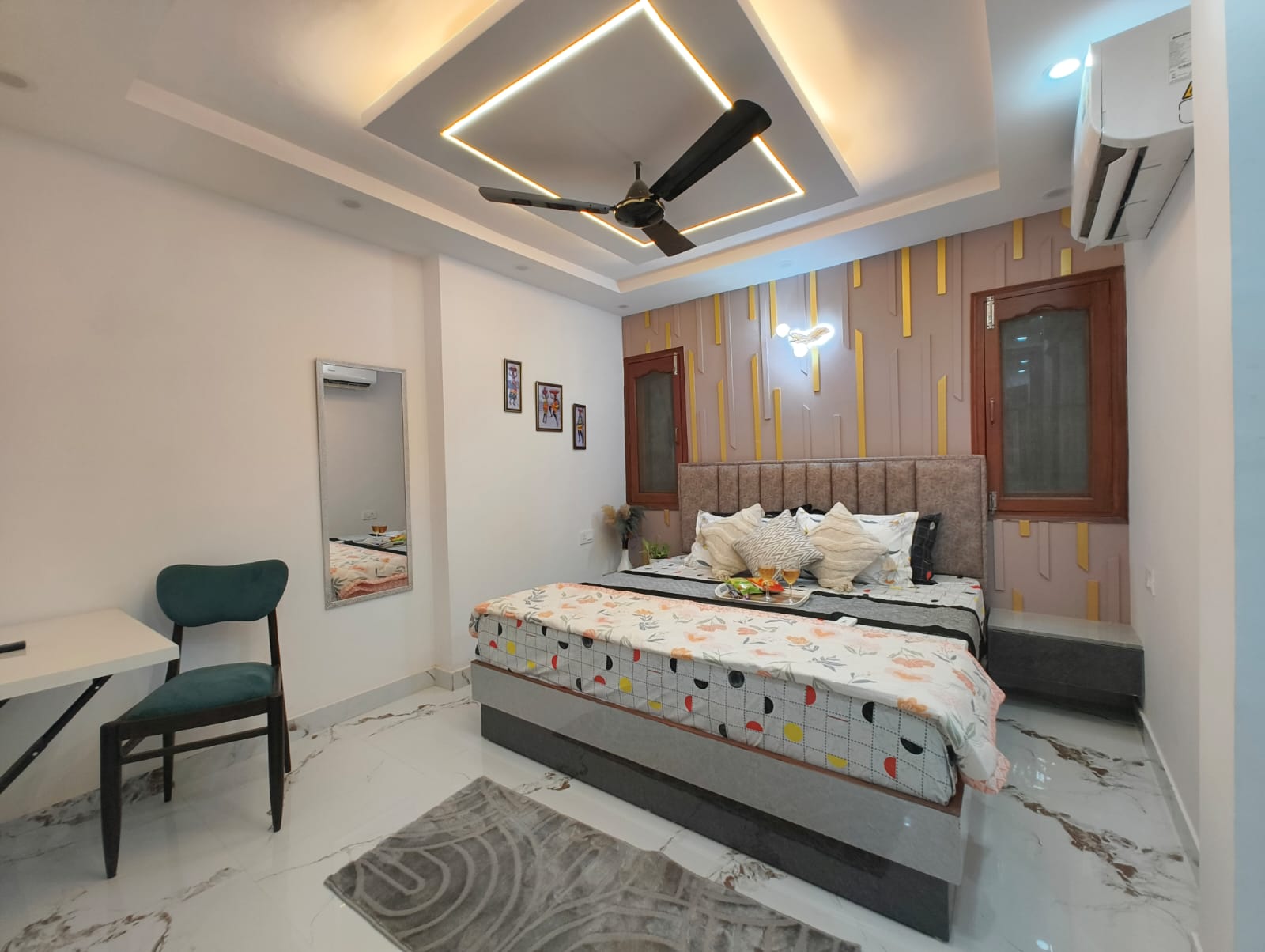 The Welcome Cottage | Spacious 1BHK Apartment in East of Kailash - Tap to explore photos