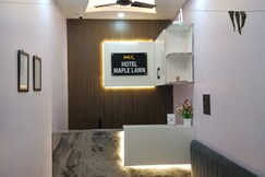 Hotel Maple Lawn