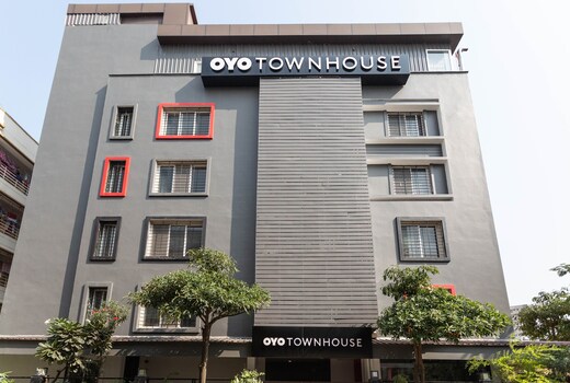 Townhouse Habitat New Town Rooms & Party Spaces