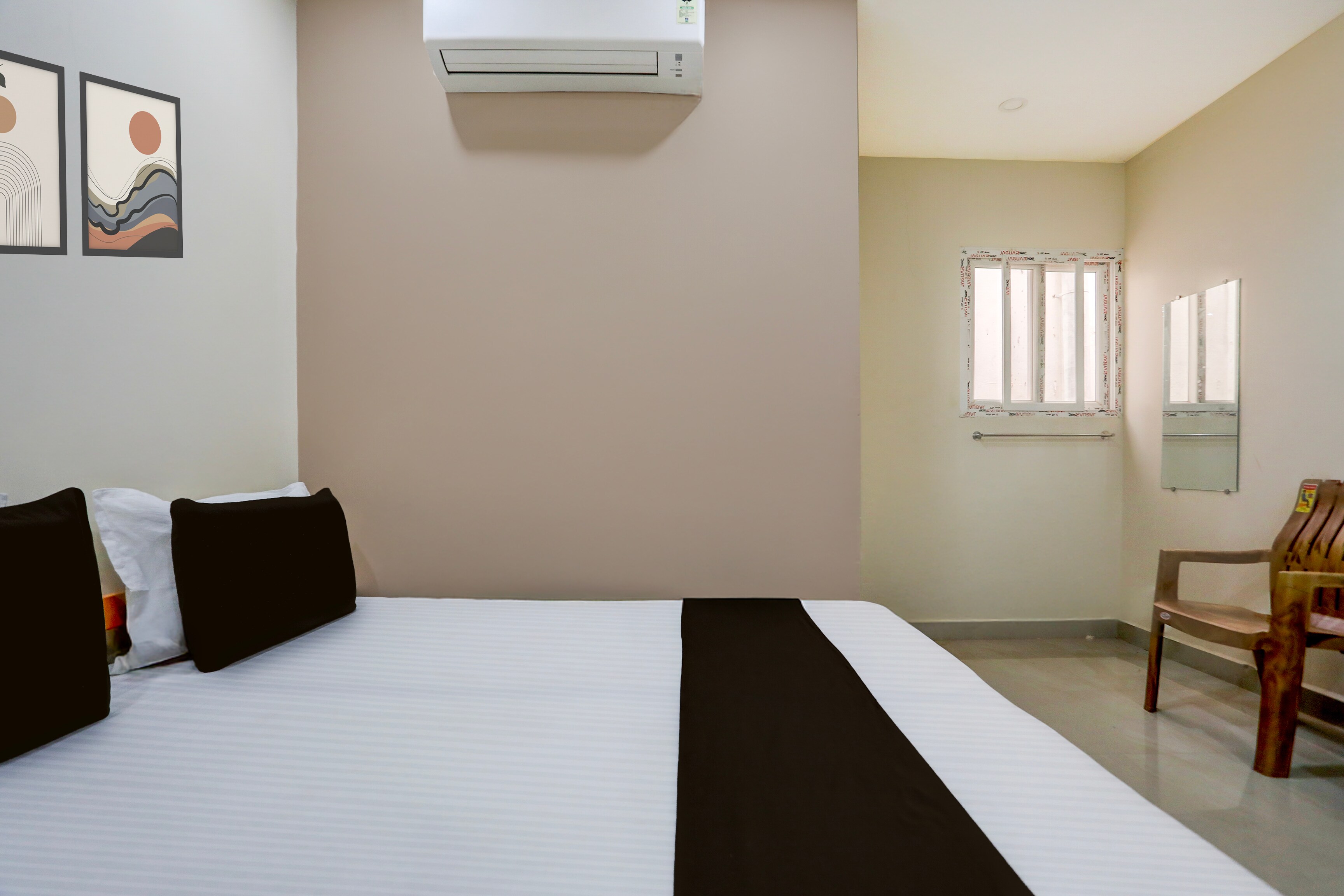 Hotel O Kadapa Bypass Road Formerly Sri Vasavee Grand - Tap to explore photos
