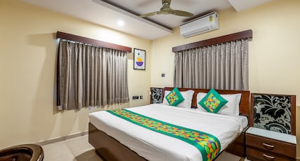 Treebo Marina Grand Vizag - 5 Min Drive From Railway Station & Bus Stand Room Type - Standard Room With King Bed Treebo Marina Grand Vizag - 5 Min Drive From Railway Station & Bus Stand Room Type - Standard Room With King Bed