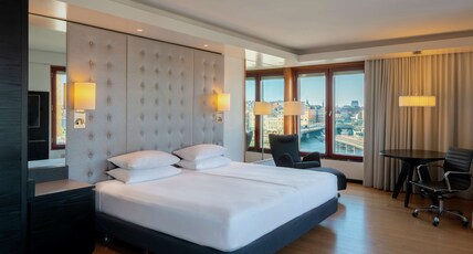 Hilton Stockholm Slussen Room Type - EXECUTIVE CORNER ROOM