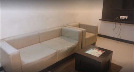 X KNK Residence Room Type - 1 King Bed Balcony Non-Smoking