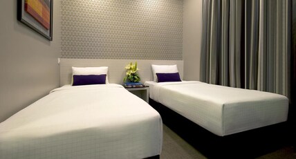 V Hotel Bencoolen Room Type - Superior Twin Room Only