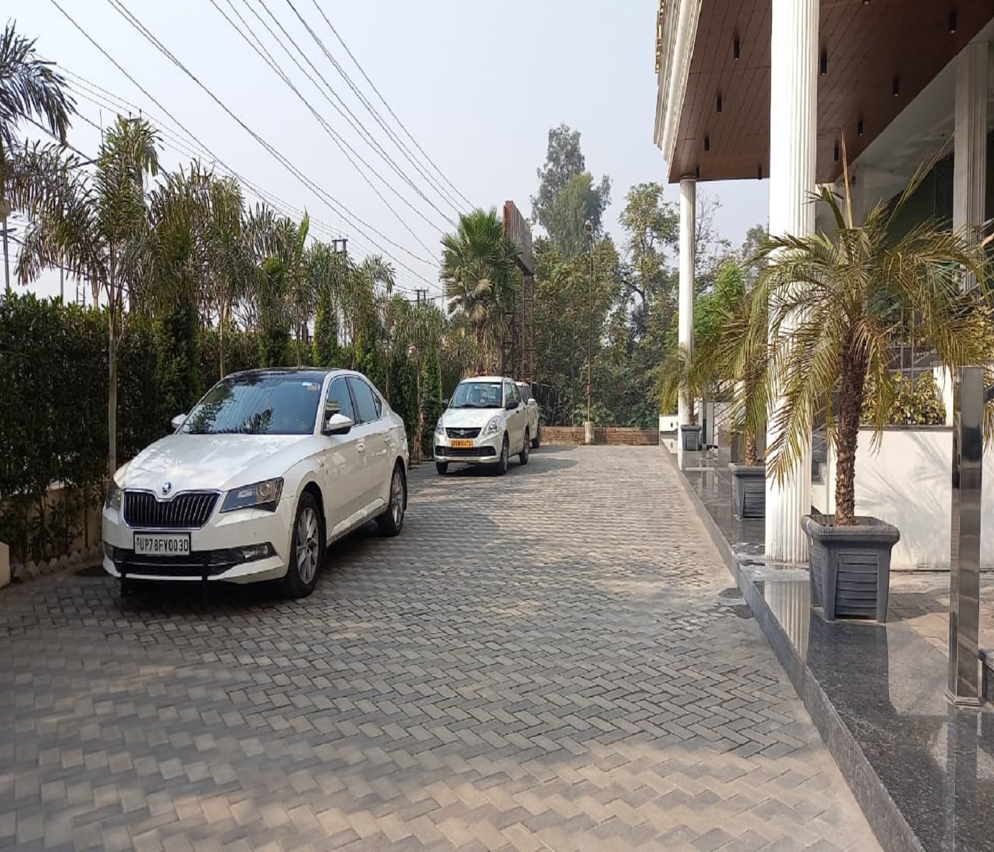 GMR REGENCY - Tap to explore photos