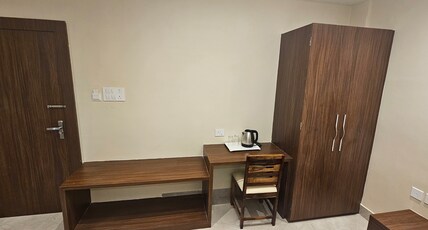 Hotel Vaishno Aerocity Room Type - SUPER DELUXE