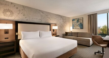 Doubletree by Hilton McLean Tysons Room Type - 1 KING DELUXE HEAR ACCESS