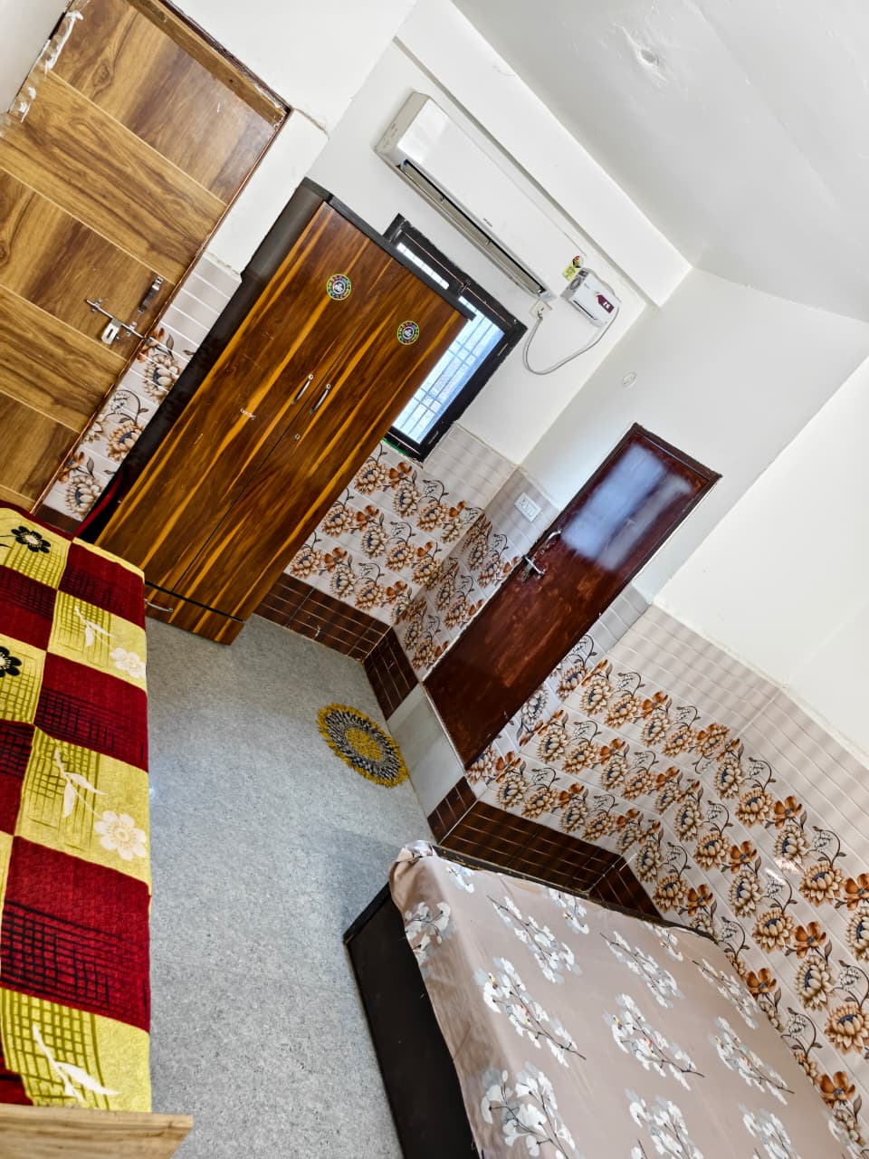 Shree Govindballabh Homestay - Tap to explore photos