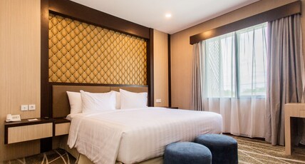 Best Western Batang Garing Room Type - 1 Queen Bed, Non-Smoking, Junior Suite, Living Room, Safe Deposit Box, Wi-Fi, Shower, Full Breakfast Best Western Batang Garing Room Type - 1 Queen Bed, Non-Smoking, Junior Suite, Living Room, Safe Deposit Box, Wi-Fi, Shower, Full Breakfast
