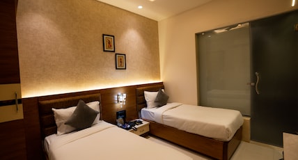 Hotel RR 62 - Jaipur City Centre Hotel Room Type - Deluxe Room Hotel RR 62 - Jaipur City Centre Hotel Room Type - Deluxe Room