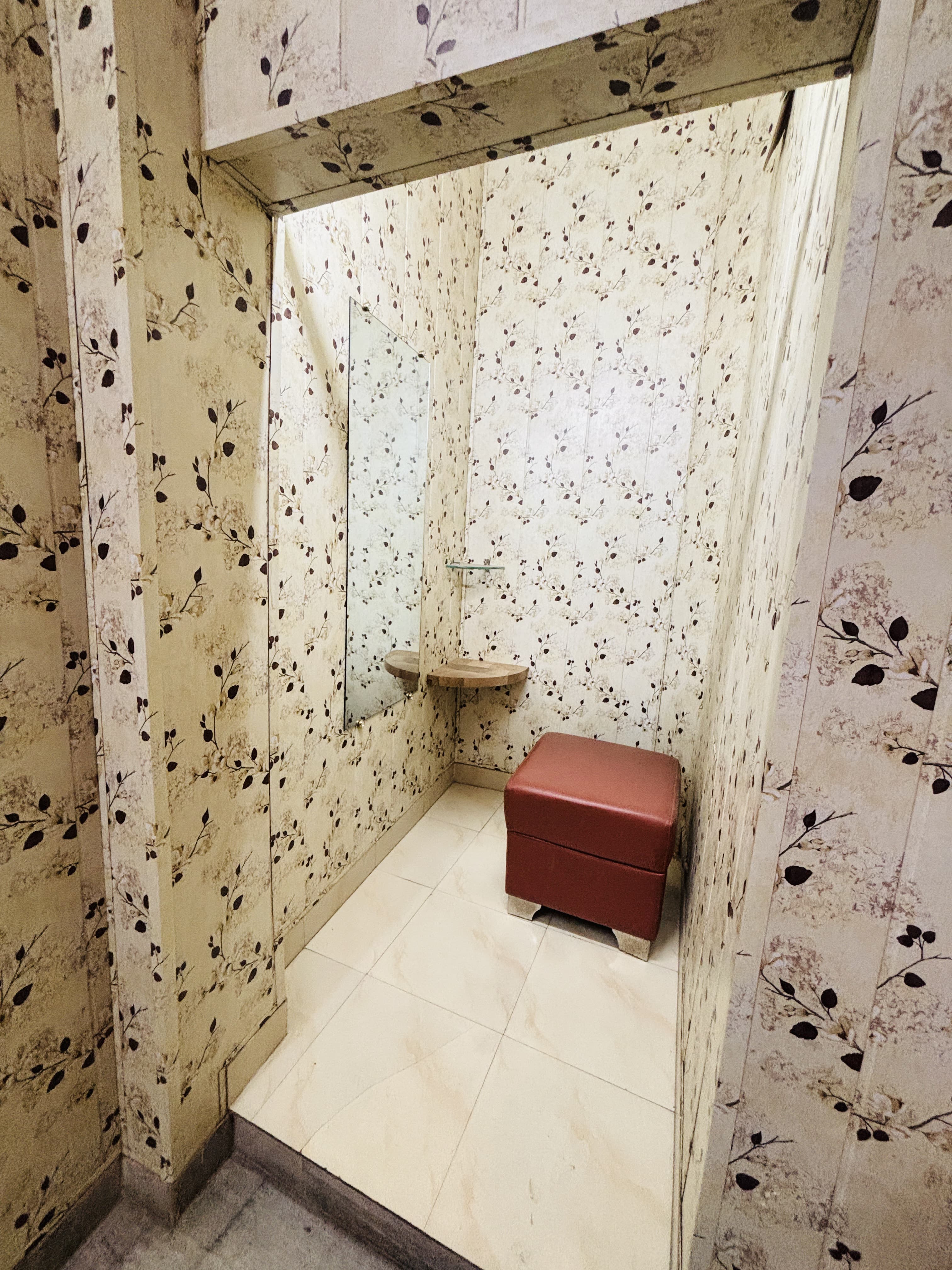 Preets Home Stay - Tap to explore photos