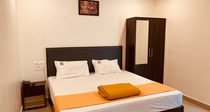 HOTEL SITAR GRAND Room Type - Deluxe double Non AC