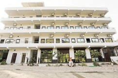 Yamkeshwar Mahadev Resort