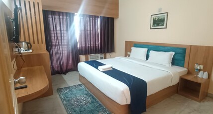 Hotel Sagar Tarang (Berries Group) Room Type - Classic Suite (Non View) with Balcony