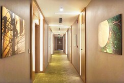 Holiday Inn & Suites Saigon Airport