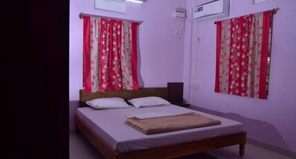 Sunrise Home Stay Room Type - Deluxe AC Room with Living Room