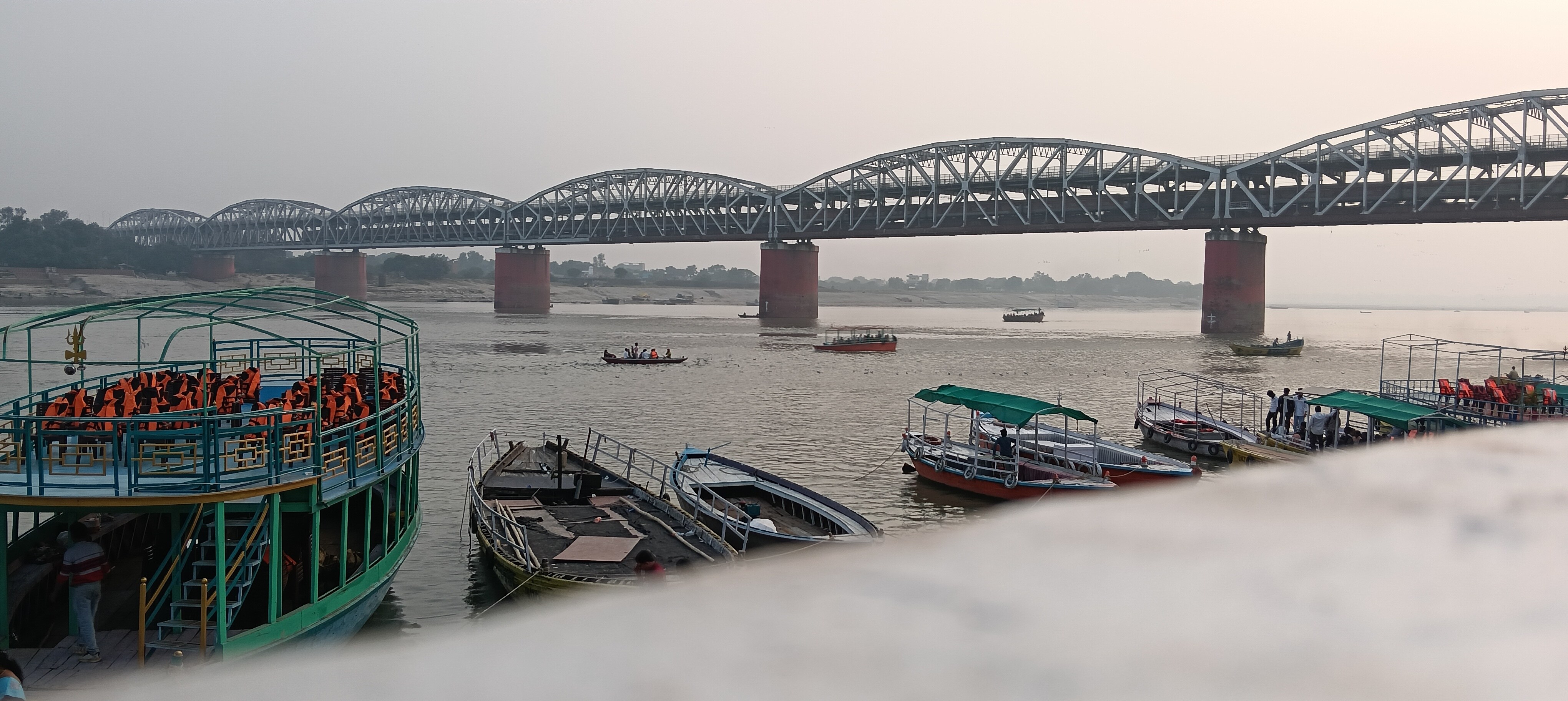 Varanasi Paying Guest House | Assi Ghat - Tap to explore photos