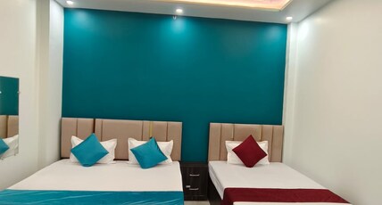 Shree Palace | Ayodhya Room Type - Family (NON AC) Room