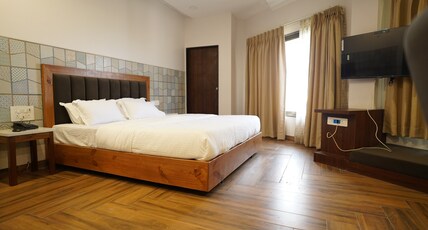 Hotel Vrindavan Room Type - Suite Room