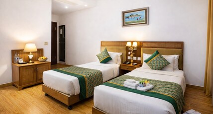 OPO Premier GK2 Room Type - Deluxe Twin Room
